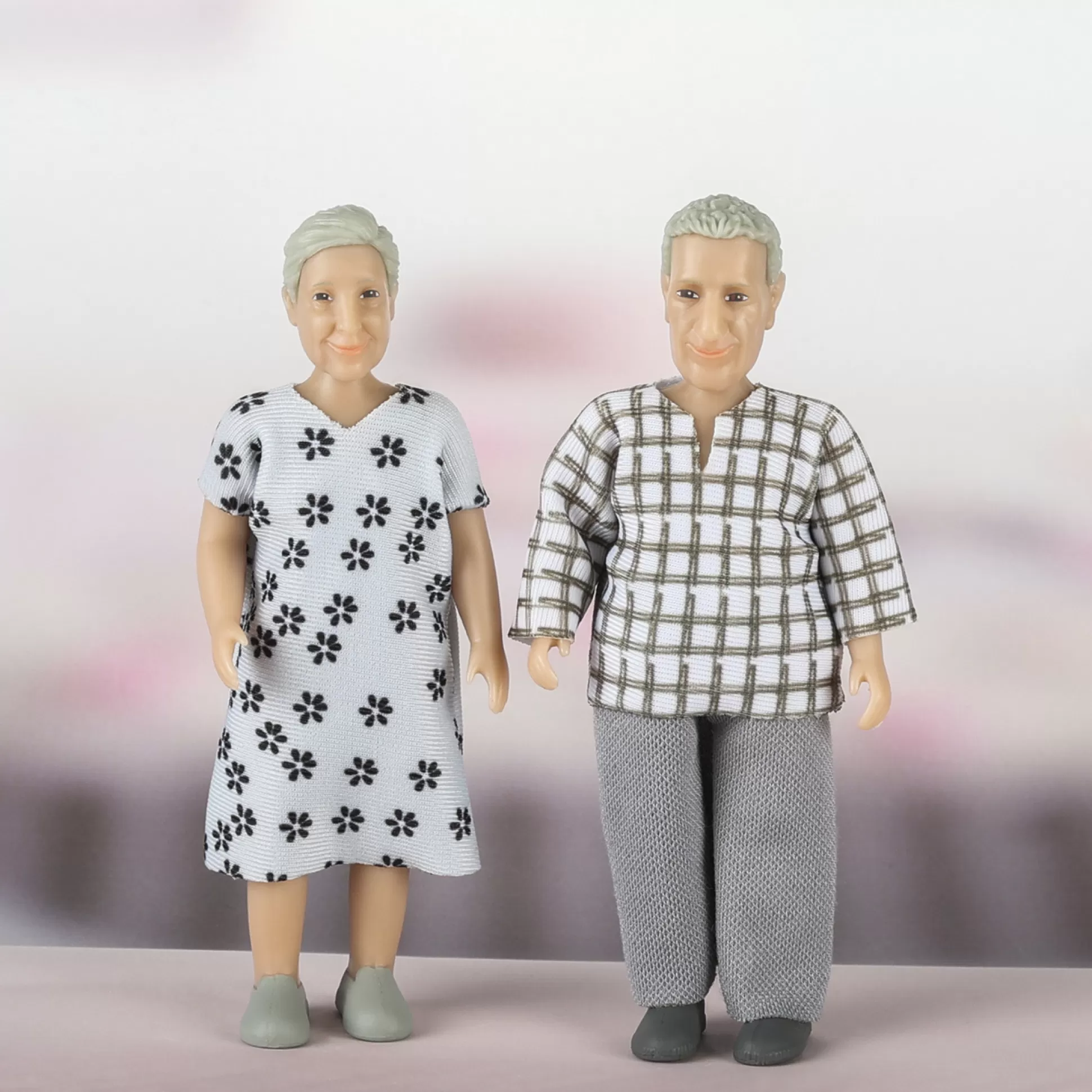 LUNDBY Dolls & Doll Accessories< Dollshouse Dolls Elderly Couple Jamie