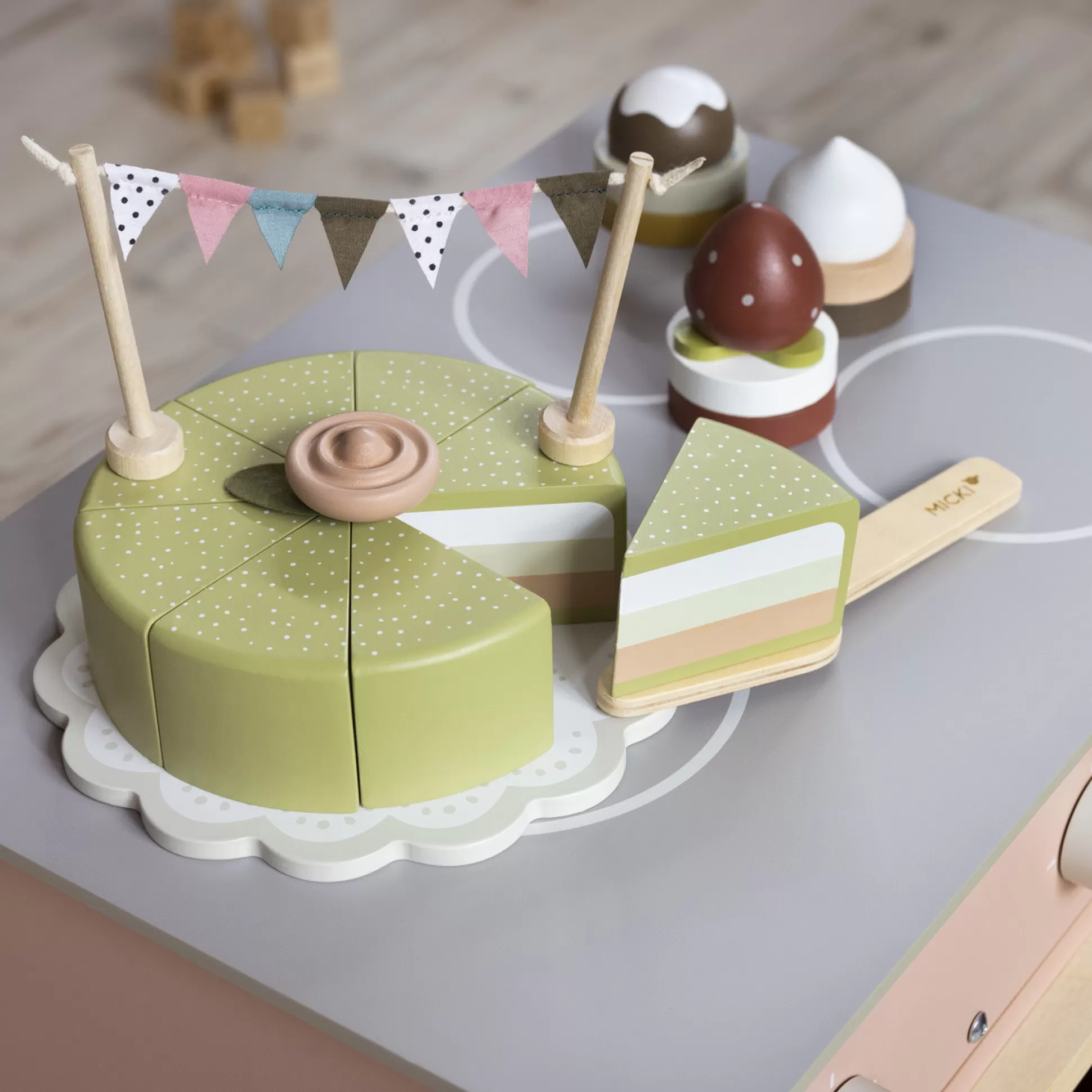 * Wooden Toys<Micki Cake Stand With Toy Pastries