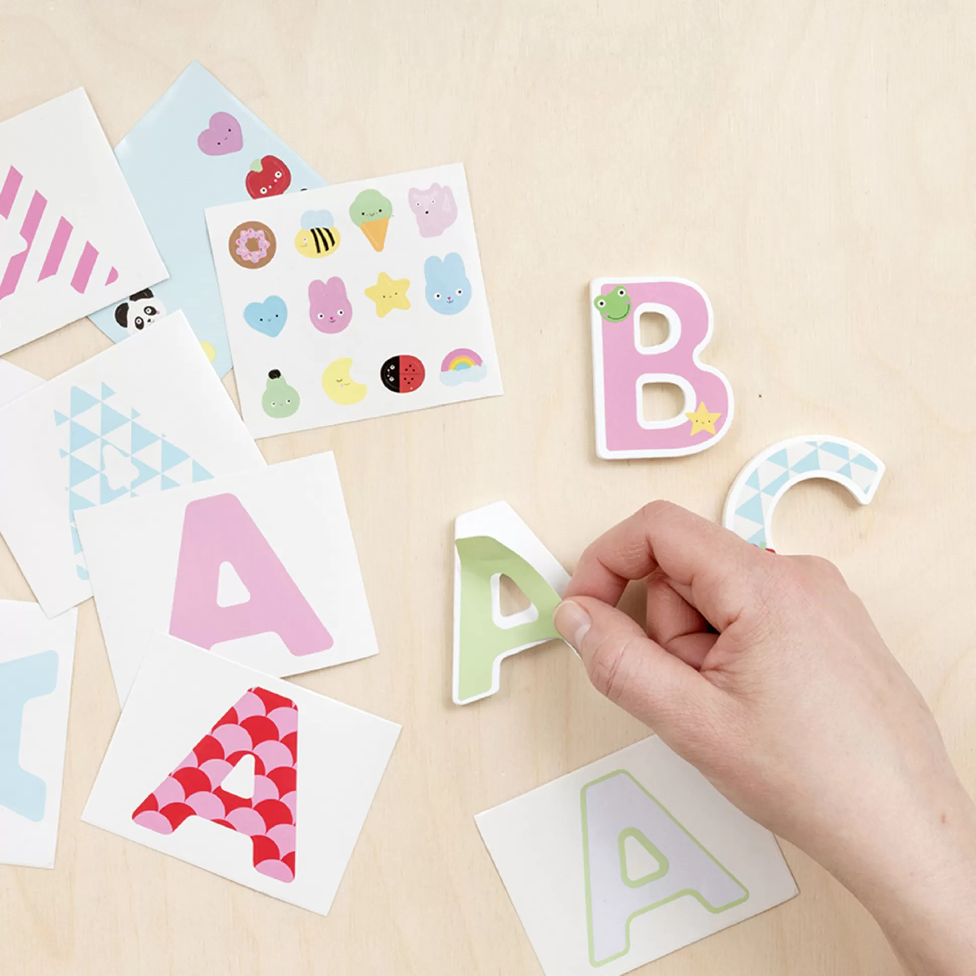 * Arts And Craft<Micki O - Decorative Letter & Mix And Match Stickers